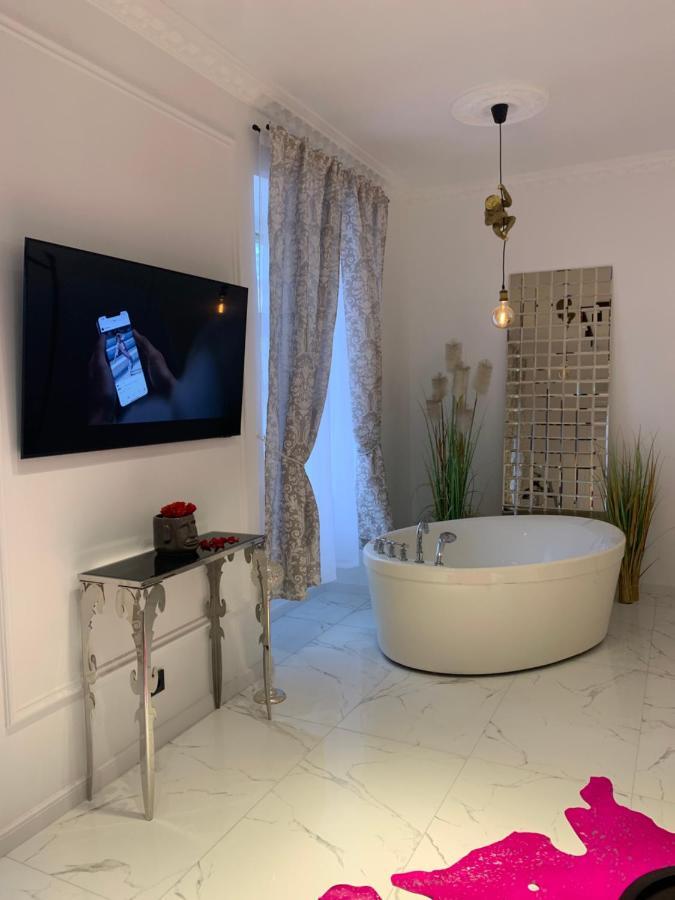 Tiltu 5 Jacuzzi Apartment Klaipeda Luaran gambar