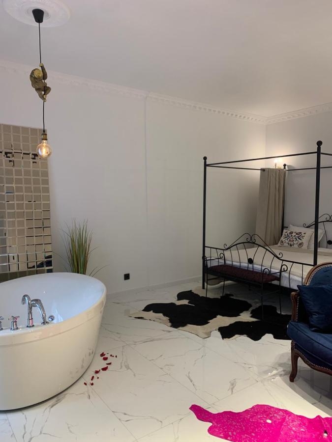Tiltu 5 Jacuzzi Apartment Klaipeda Luaran gambar