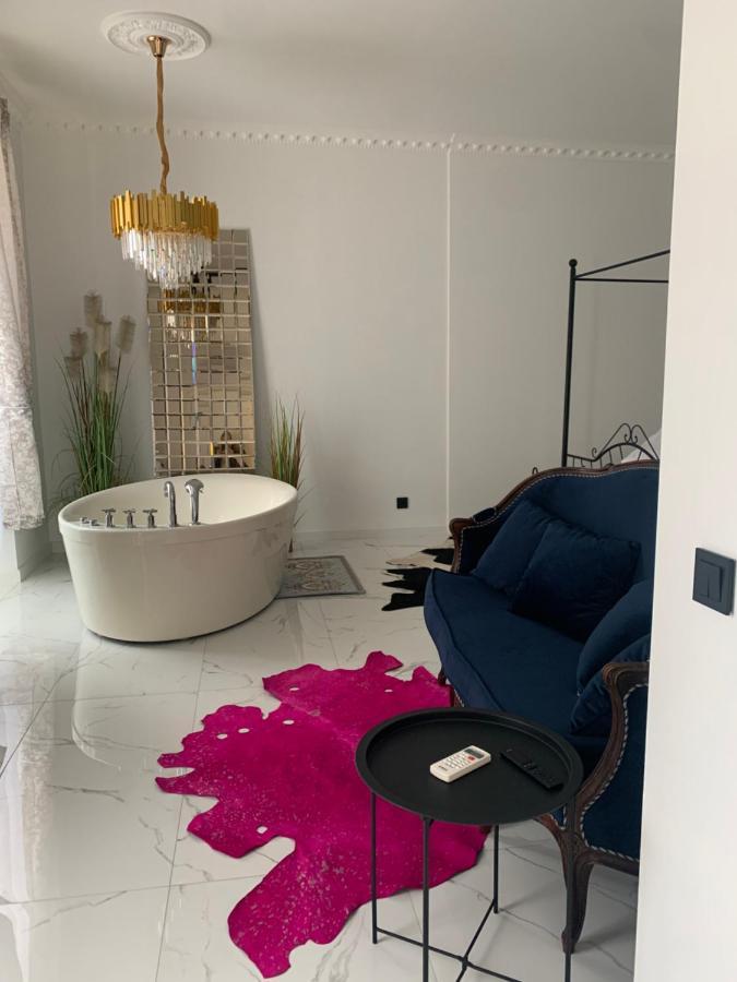Tiltu 5 Jacuzzi Apartment Klaipeda Luaran gambar
